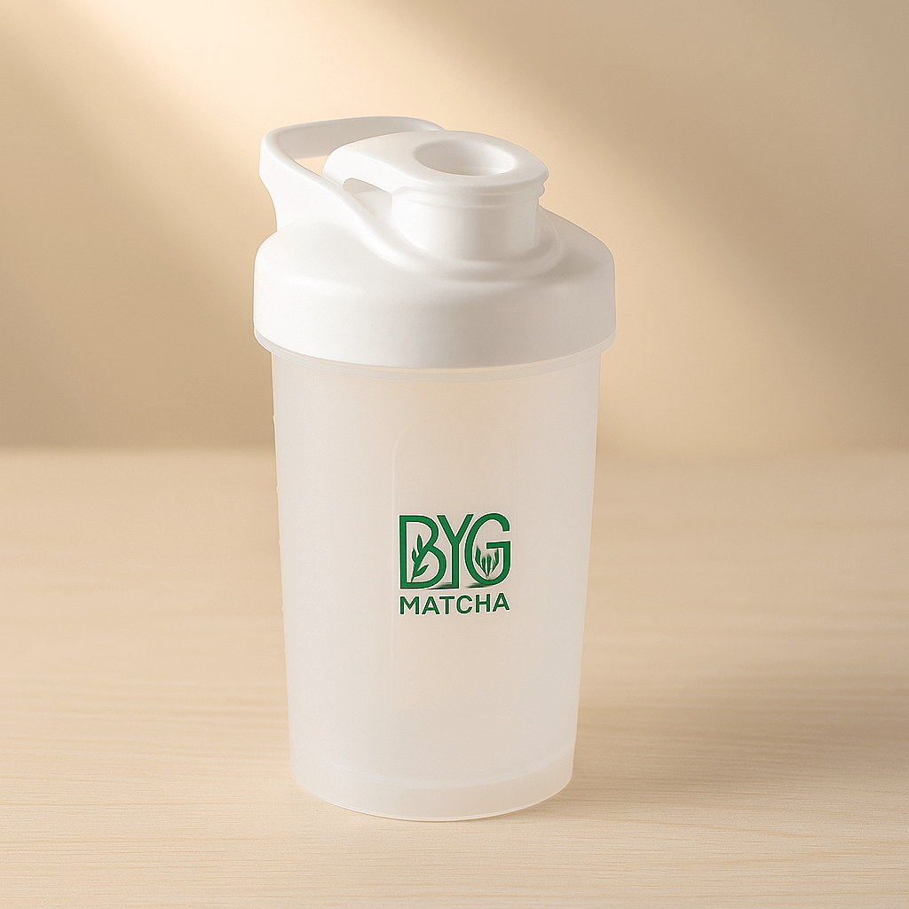 BYG MATCHA Shaken Cup | 300ml Portable Matcha Cup on a wooden surface, perfect for matcha lovers.